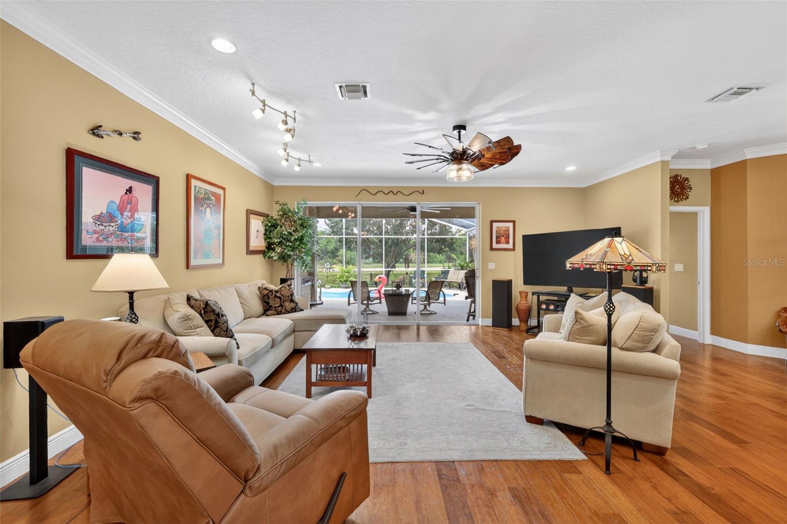 2003 BAYSIDE AVE, MOUNT DORA, FL, 32757