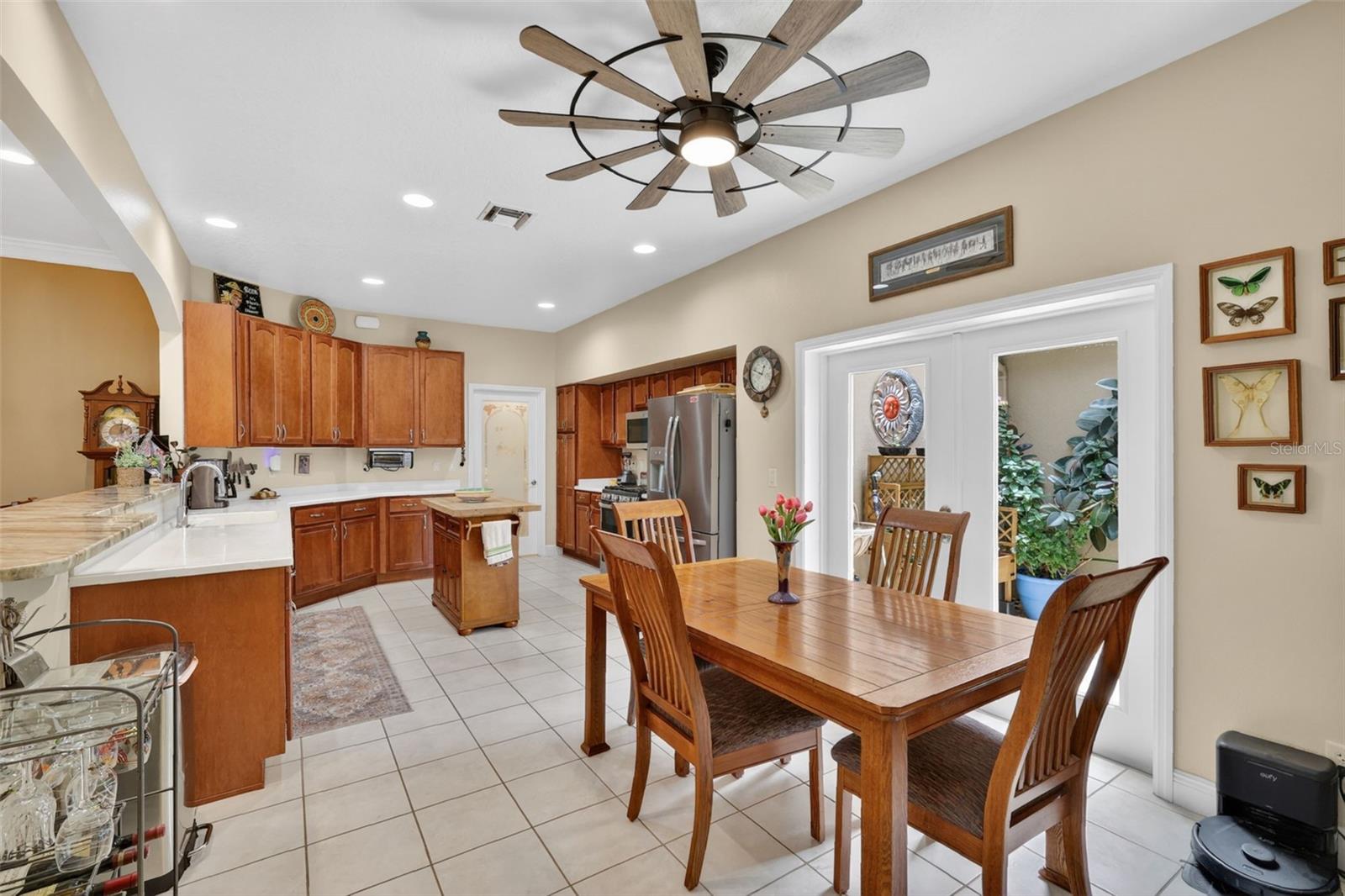 2003 BAYSIDE AVE, MOUNT DORA, FL, 32757