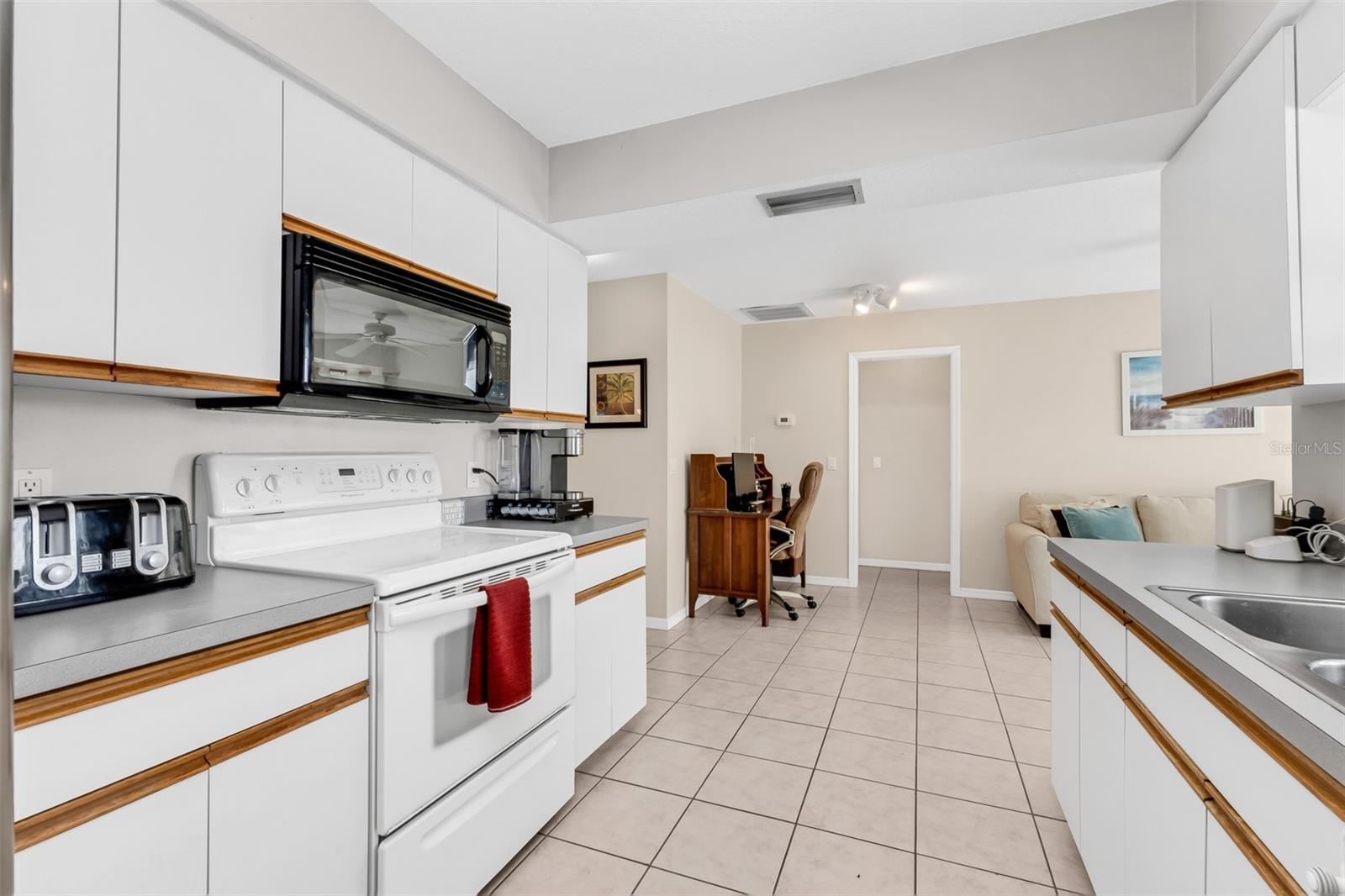 9532 GALAXIE CIR, PORT CHARLOTTE, FL, 33981