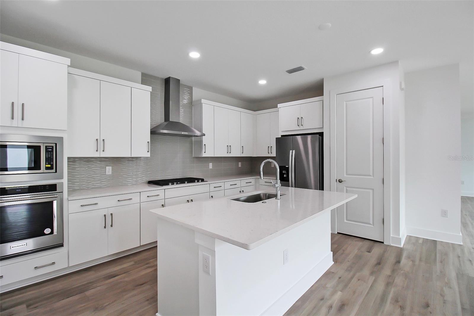 18588 DAYSPRING PL, VENICE, FL, 34293