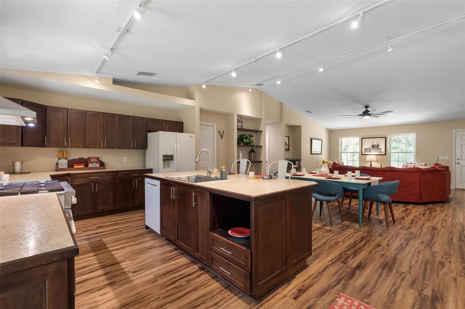 3296 N OLD DIXIE HWY, BUNNELL, FL, 32110