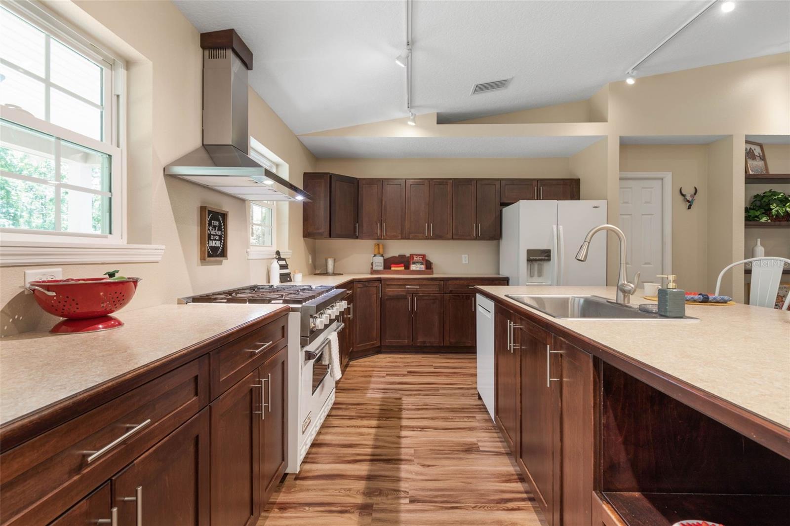 3296 N OLD DIXIE HWY, BUNNELL, FL, 32110