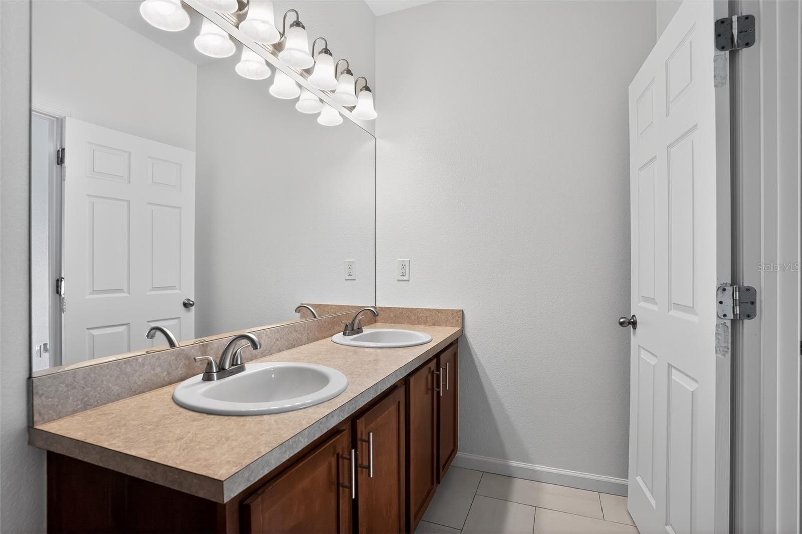 1923 YELLOWFIN DR, PORT ORANGE, FL, 32128