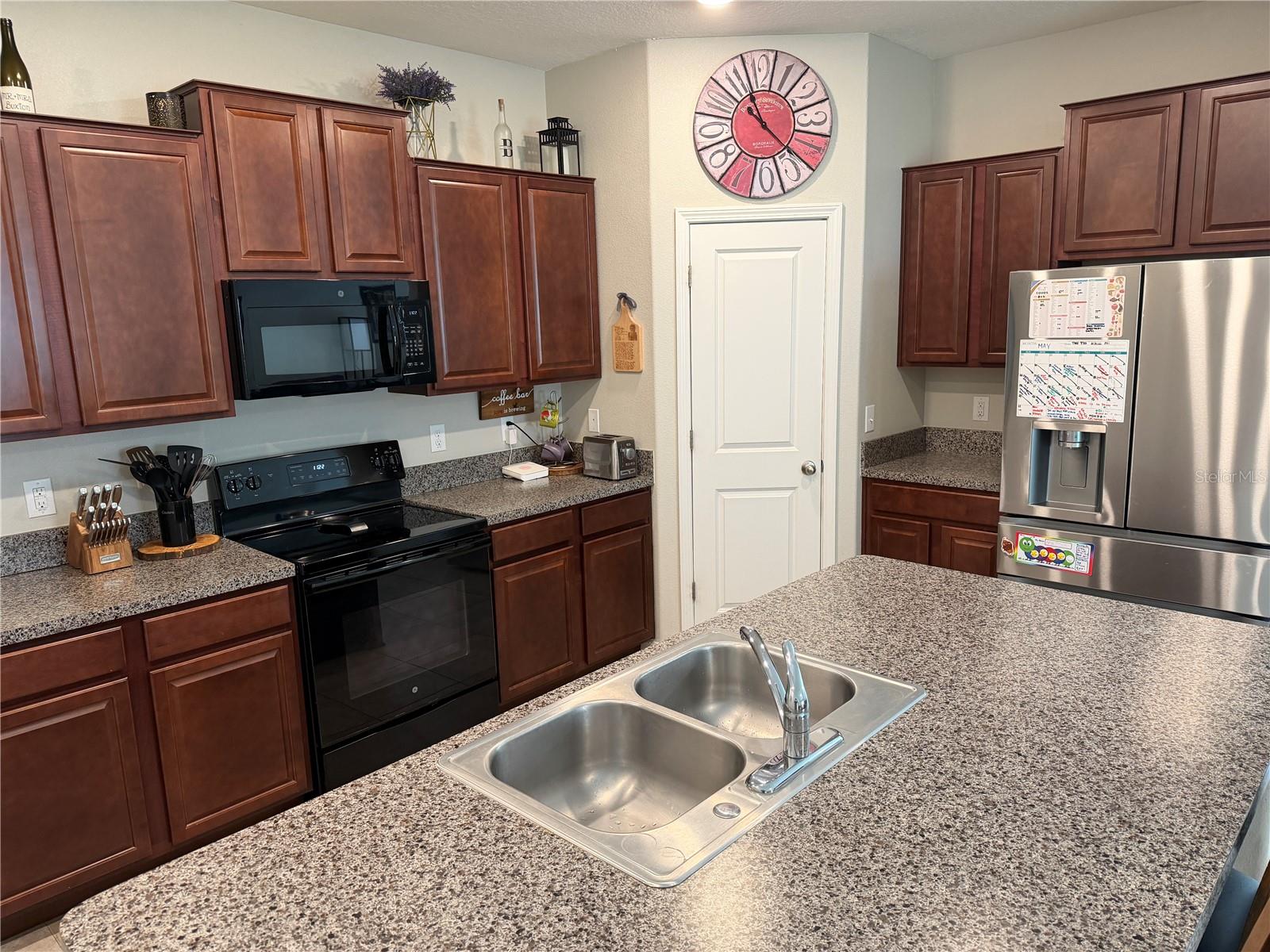 10130 ROSE PETAL PL, RIVERVIEW, FL, 33578