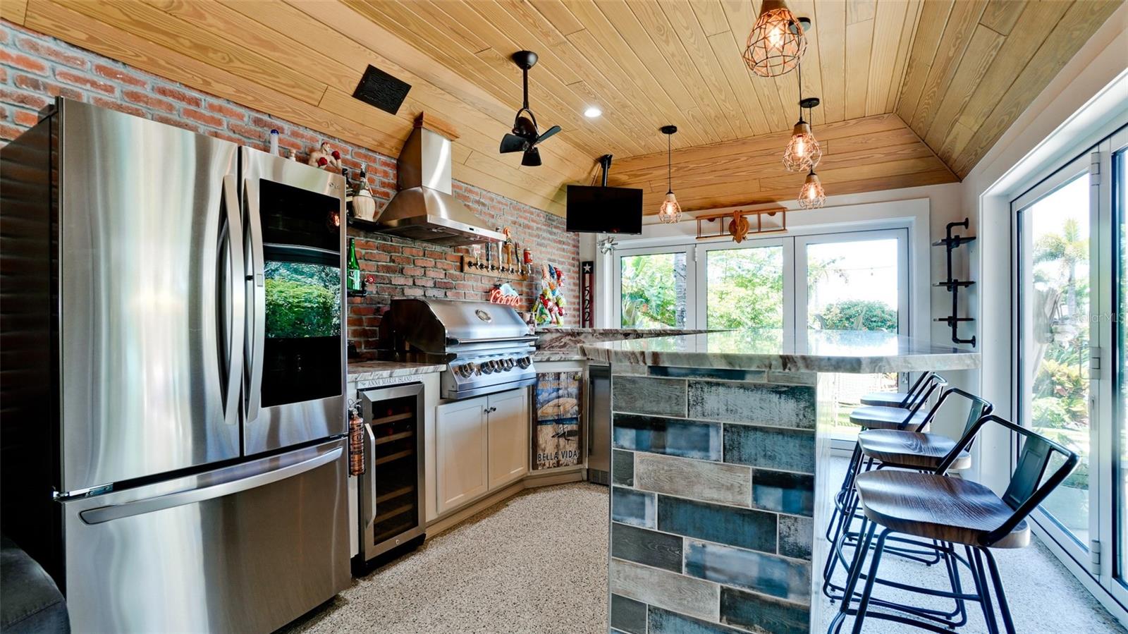 522 68TH ST, HOLMES BEACH, FL, 34217