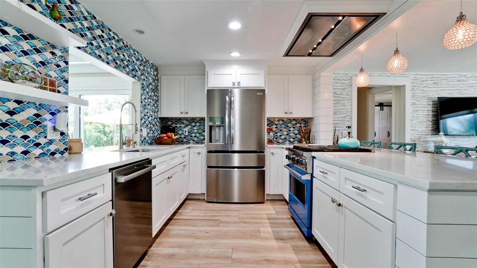 522 68TH ST, HOLMES BEACH, FL, 34217