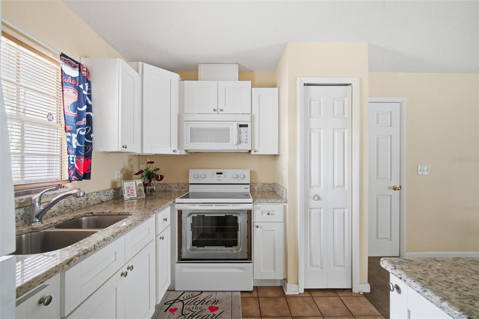 4449 TARPON DR, TAMPA, FL, 33617