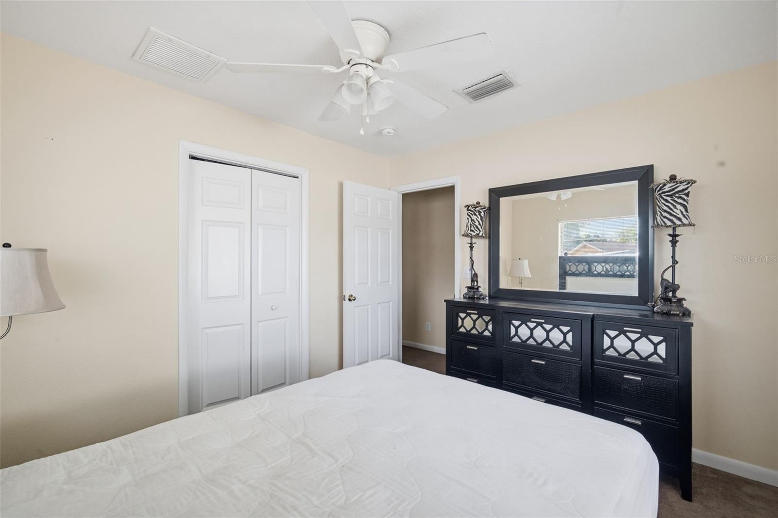 4449 TARPON DR, TAMPA, FL, 33617