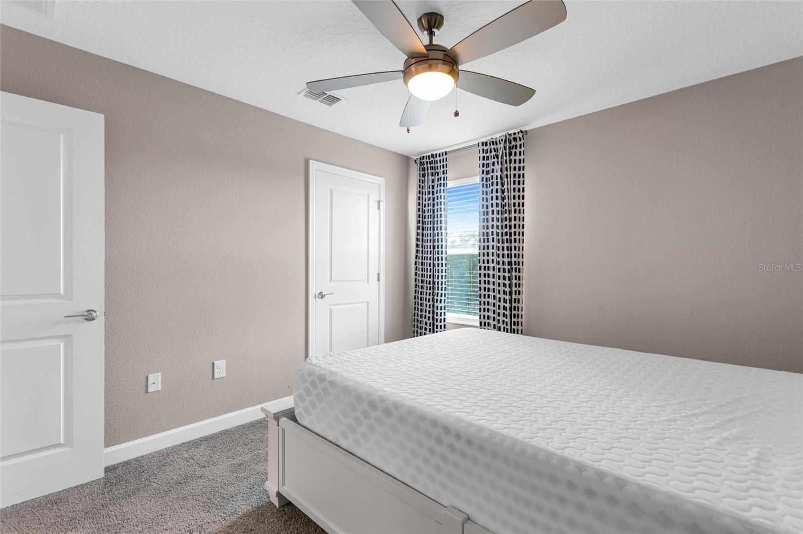8833 BETH PAGE LN, DAVENPORT, FL, 33896