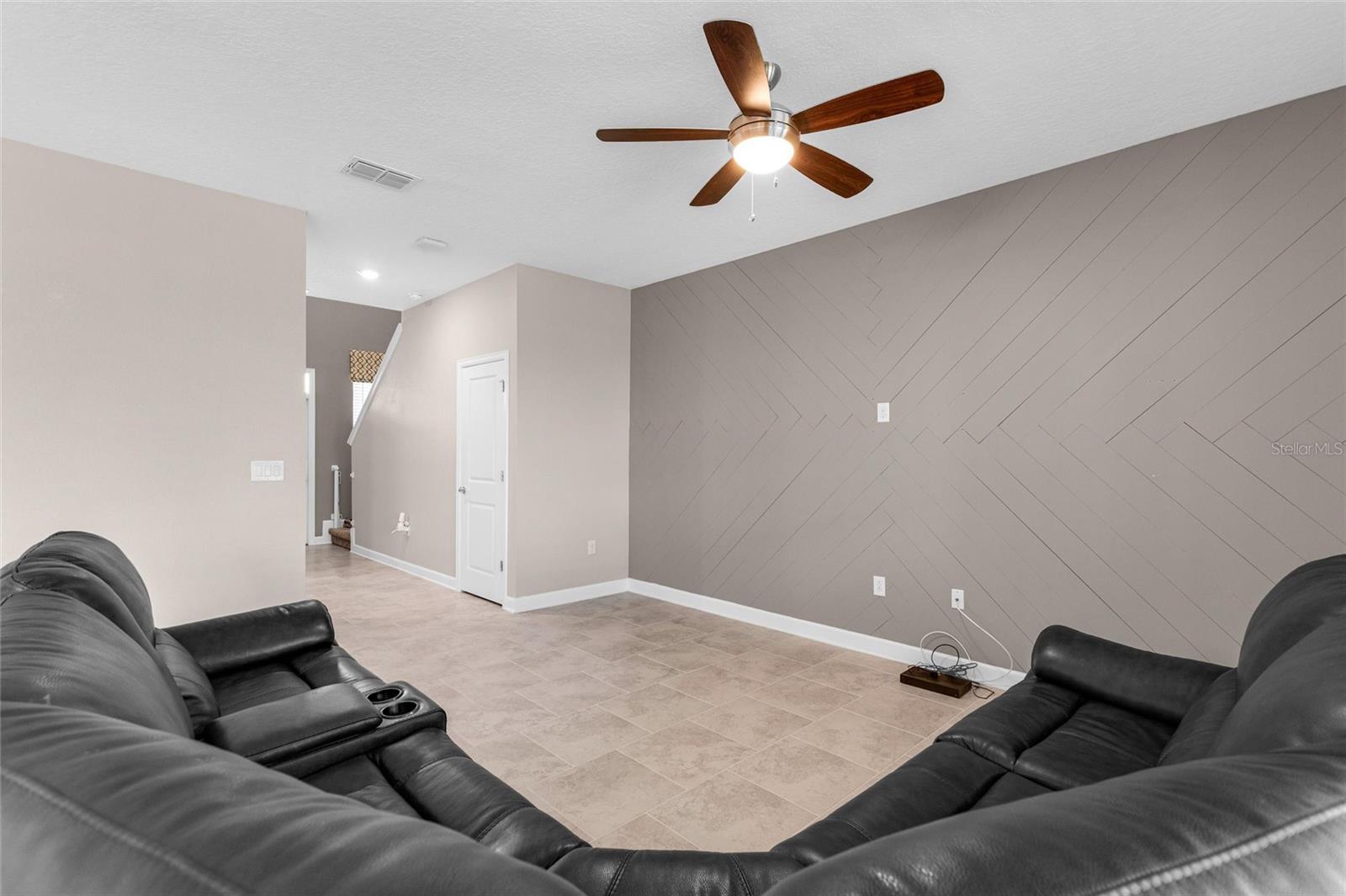 8833 BETH PAGE LN, DAVENPORT, FL, 33896