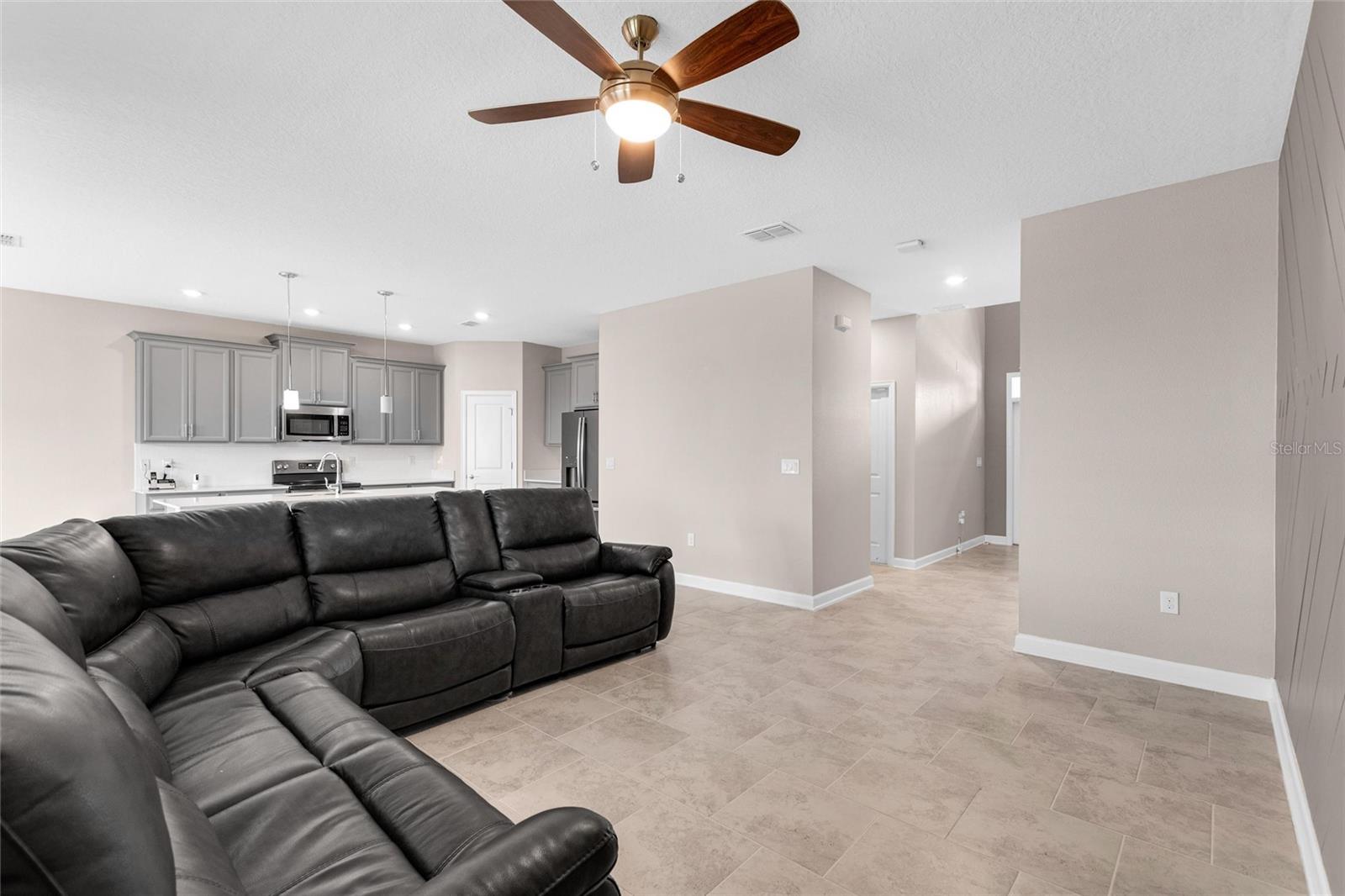 8833 BETH PAGE LN, DAVENPORT, FL, 33896