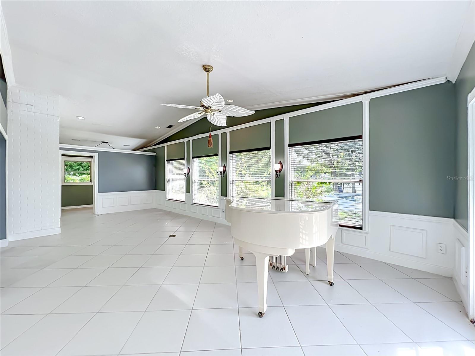 3417 PERSHING AVE, ORLANDO, FL, 32812