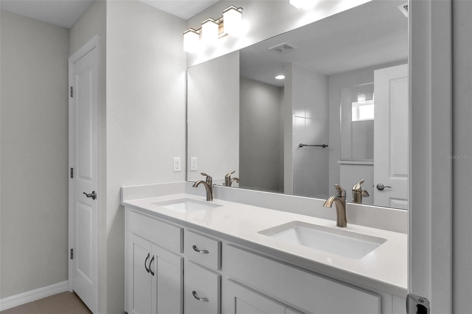 63 PRESIDENT LN, PALM COAST, FL, 32164