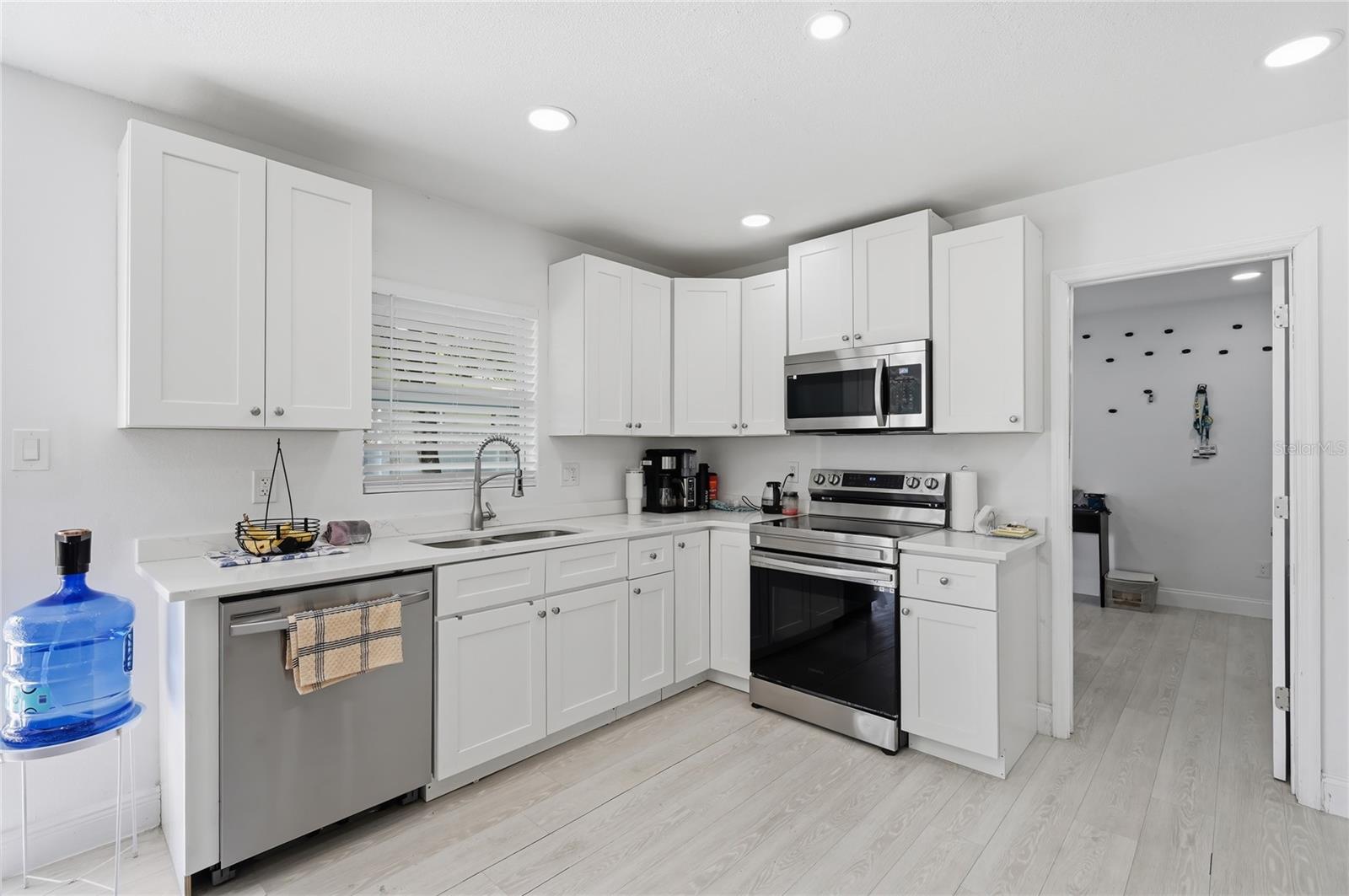 1946 STRATHAVEN RD, WINTER PARK, FL, 32792