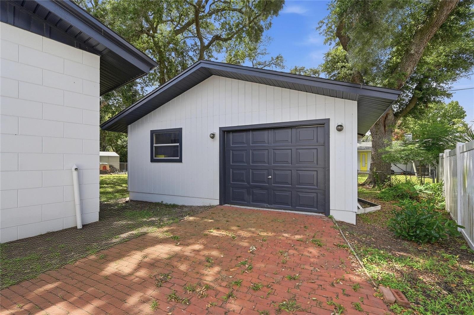 1946 STRATHAVEN RD, WINTER PARK, FL, 32792