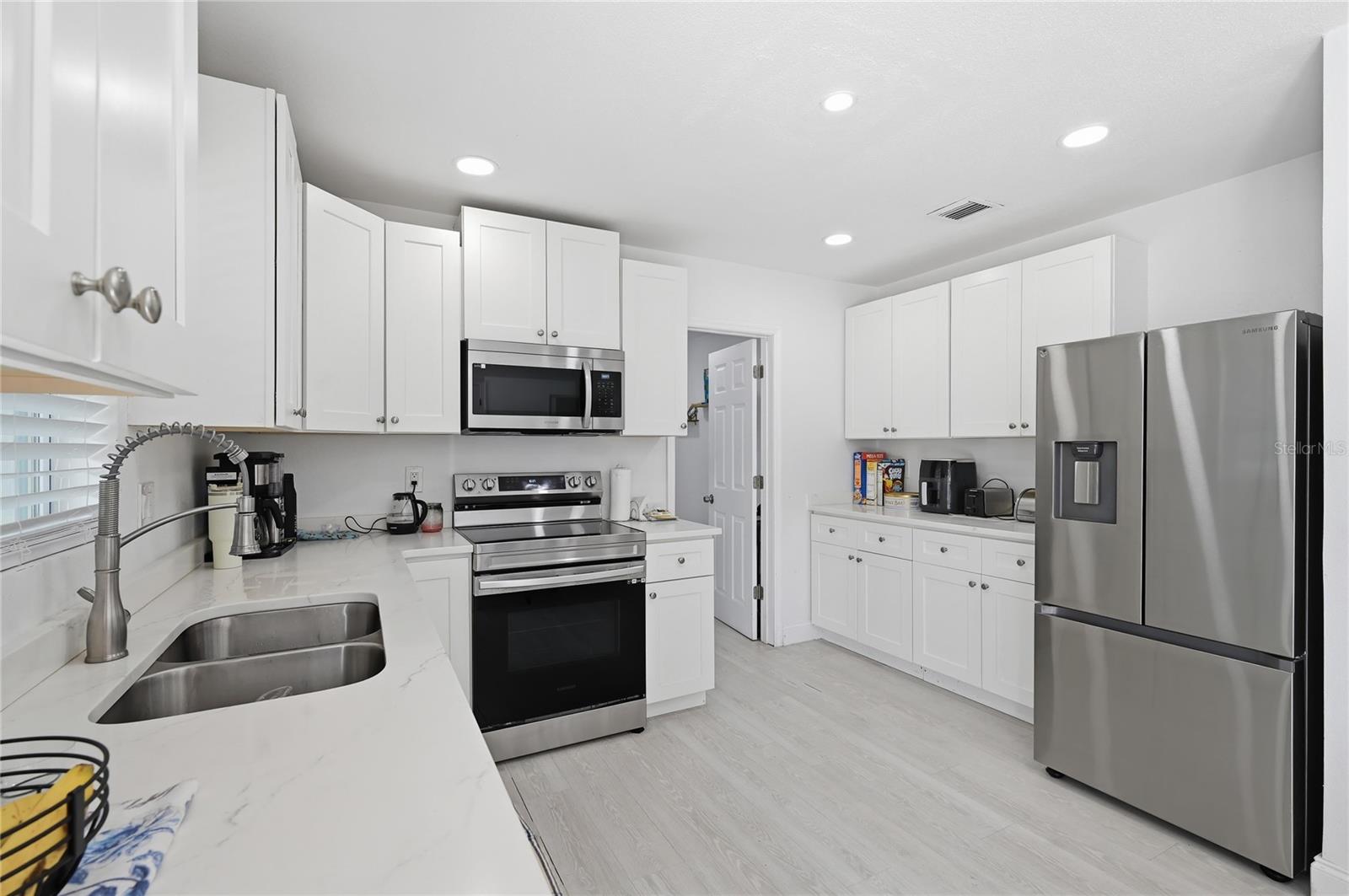 1946 STRATHAVEN RD, WINTER PARK, FL, 32792