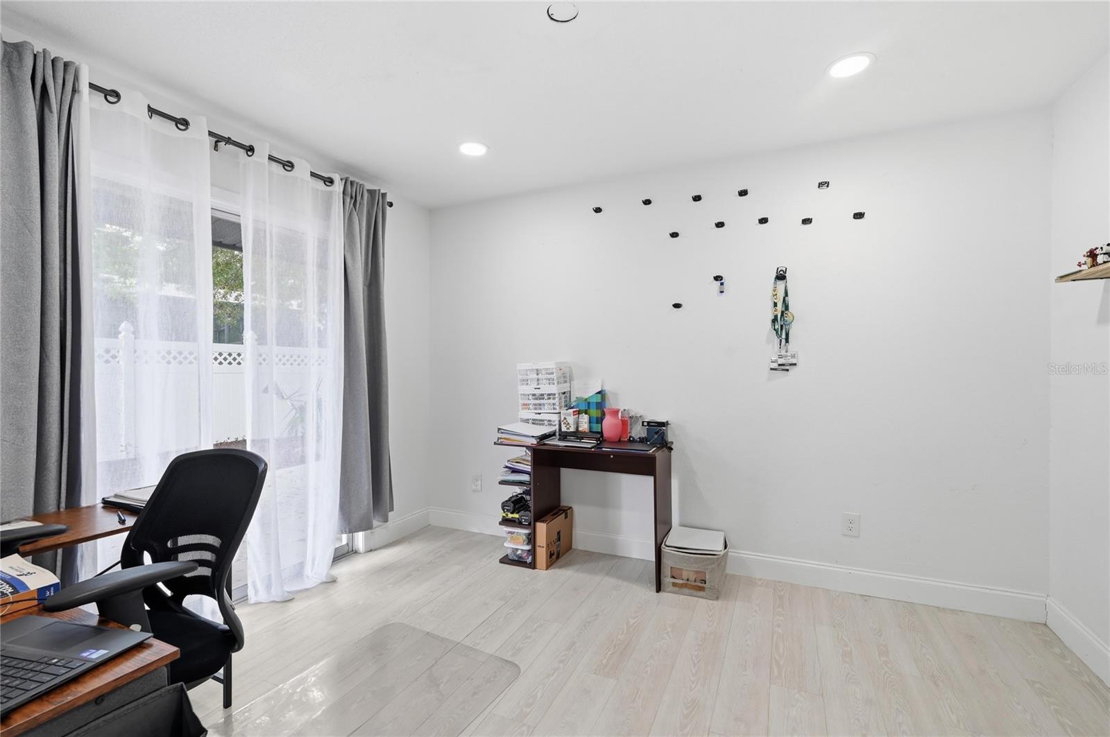 1946 STRATHAVEN RD, WINTER PARK, FL, 32792