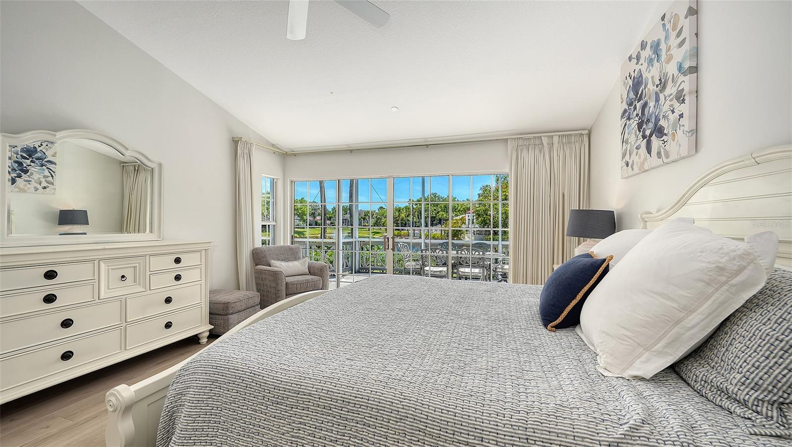 3460 WINDING OAKS DR #38, LONGBOAT KEY, FL, 34228