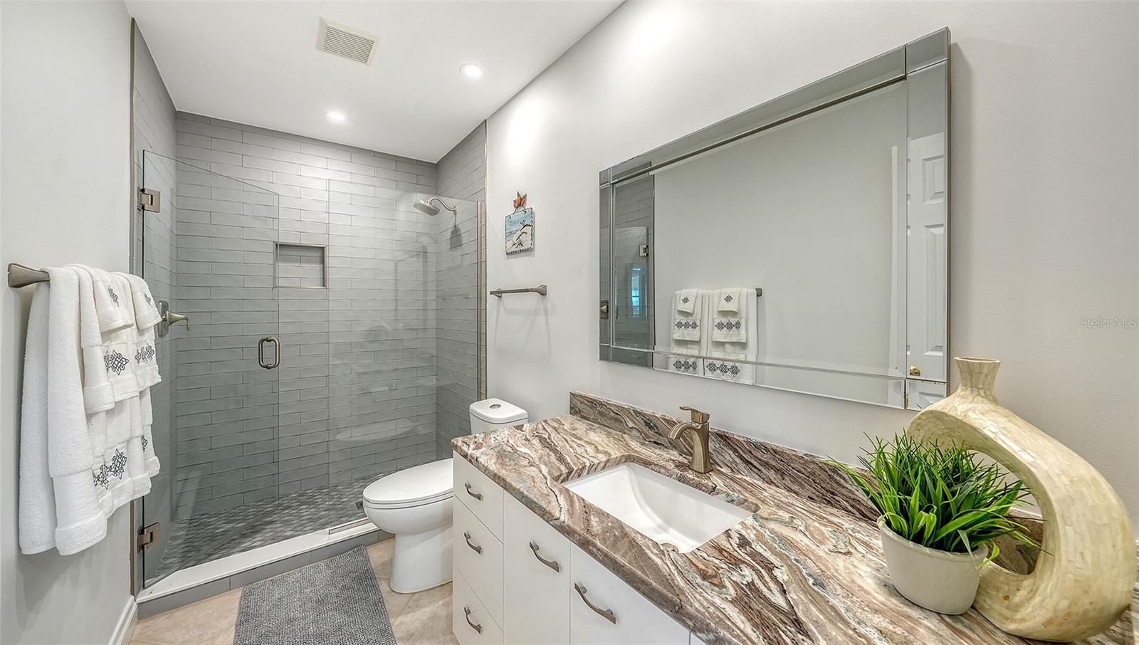 3460 WINDING OAKS DR #38, LONGBOAT KEY, FL, 34228
