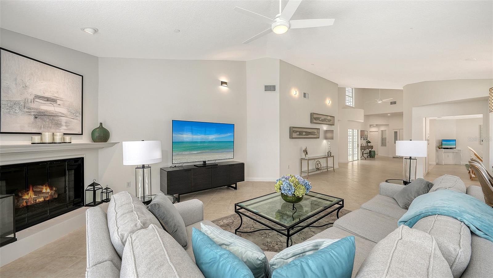 3460 WINDING OAKS DR #38, LONGBOAT KEY, FL, 34228