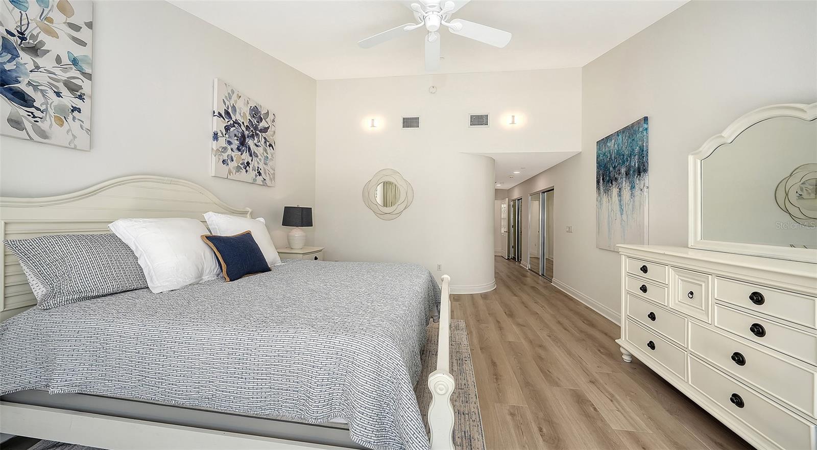 3460 WINDING OAKS DR #38, LONGBOAT KEY, FL, 34228
