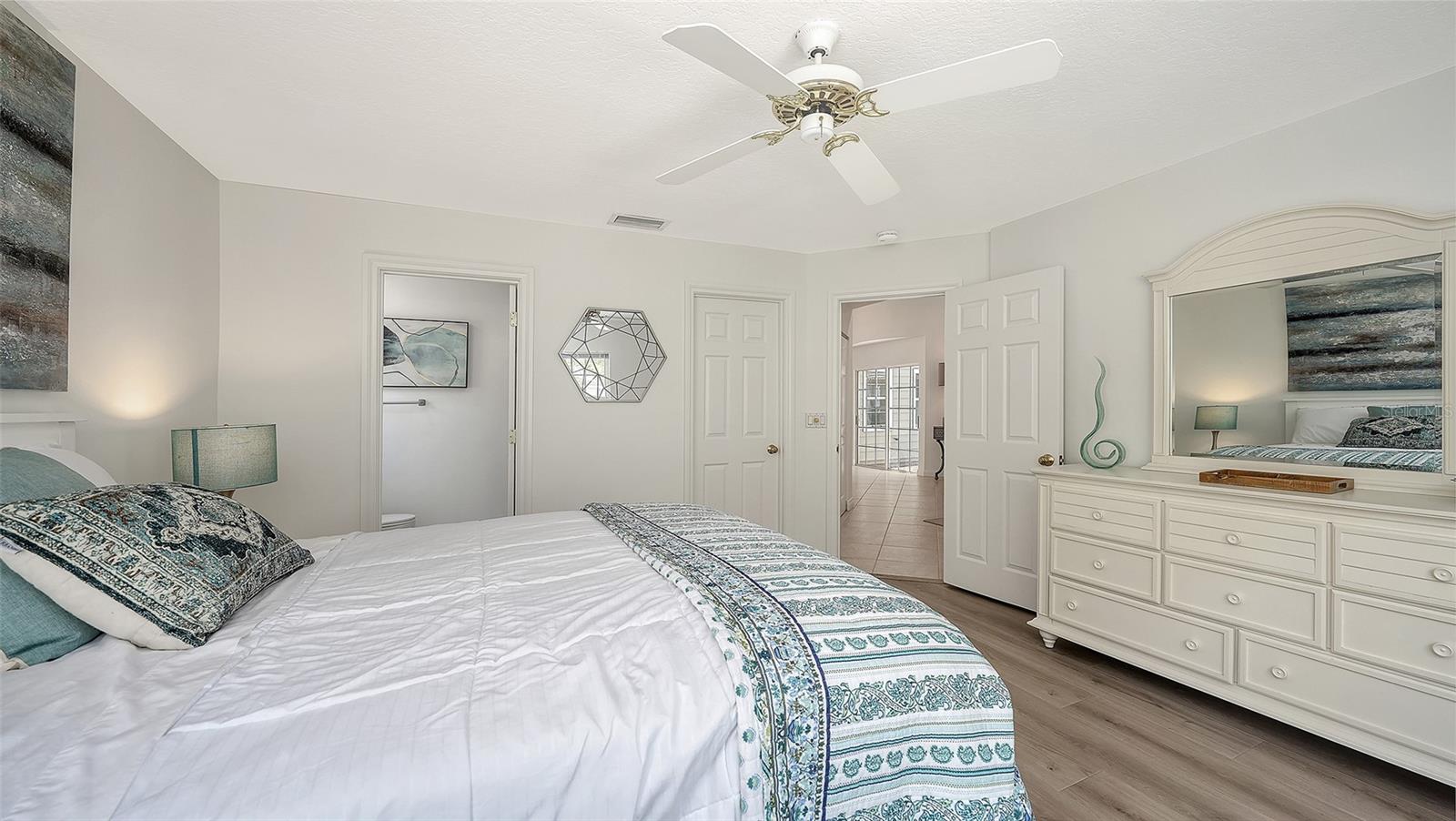 3460 WINDING OAKS DR #38, LONGBOAT KEY, FL, 34228