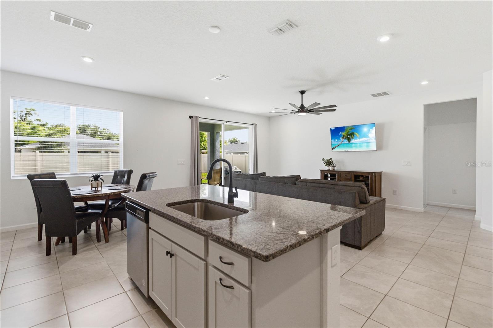 905 HONEY PETAL LN, DELAND, FL, 32720