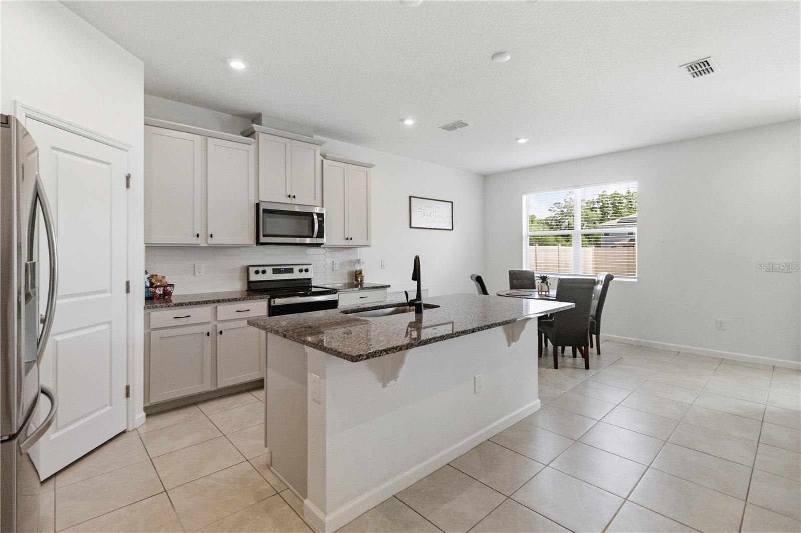 905 HONEY PETAL LN, DELAND, FL, 32720