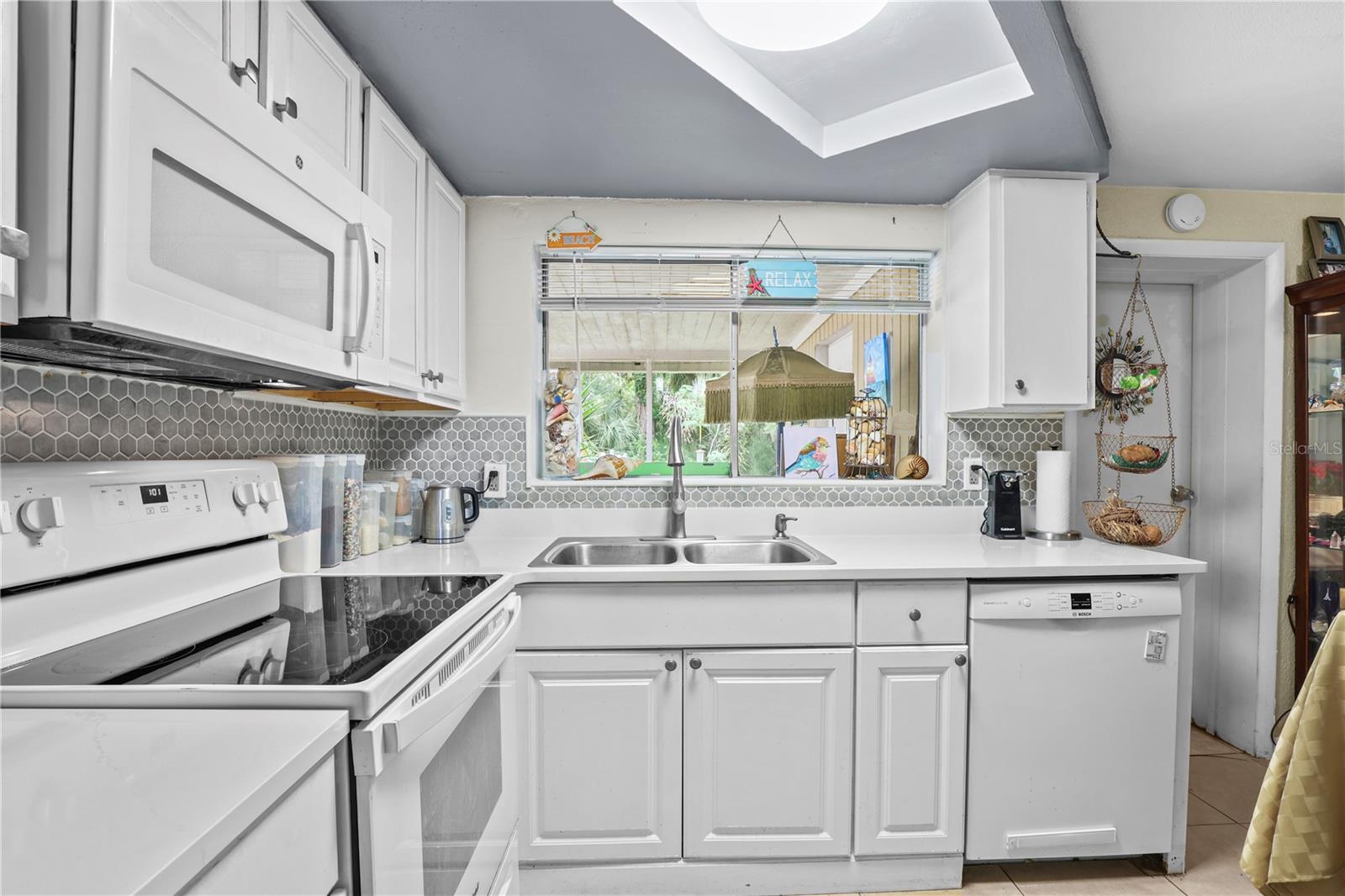 9210 UNICORN AVE, PORT RICHEY, FL, 34668