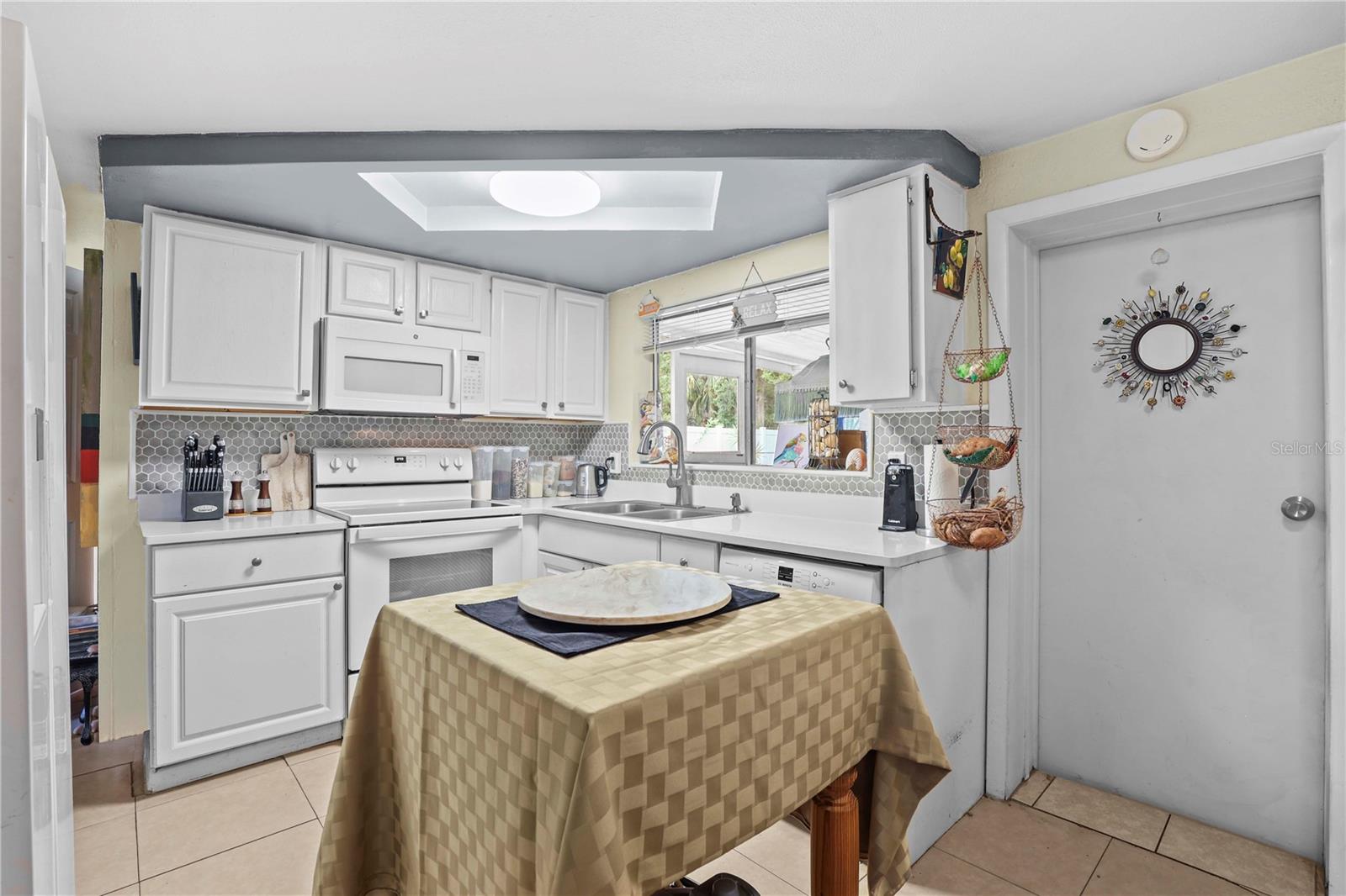 9210 UNICORN AVE, PORT RICHEY, FL, 34668