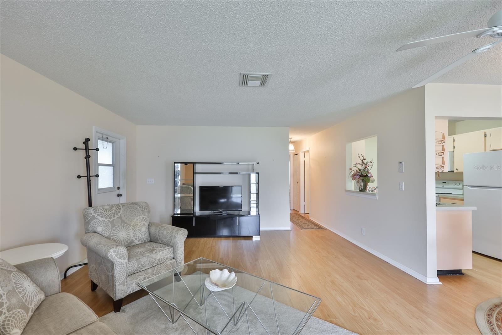 109 GLENDOWER CIR, SUN CITY CENTER, FL, 33573