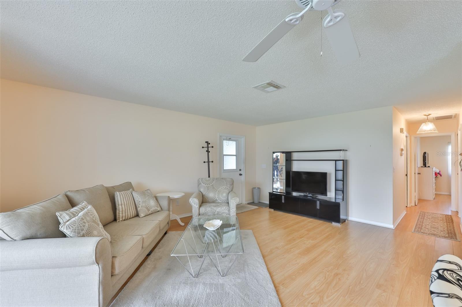 109 GLENDOWER CIR, SUN CITY CENTER, FL, 33573