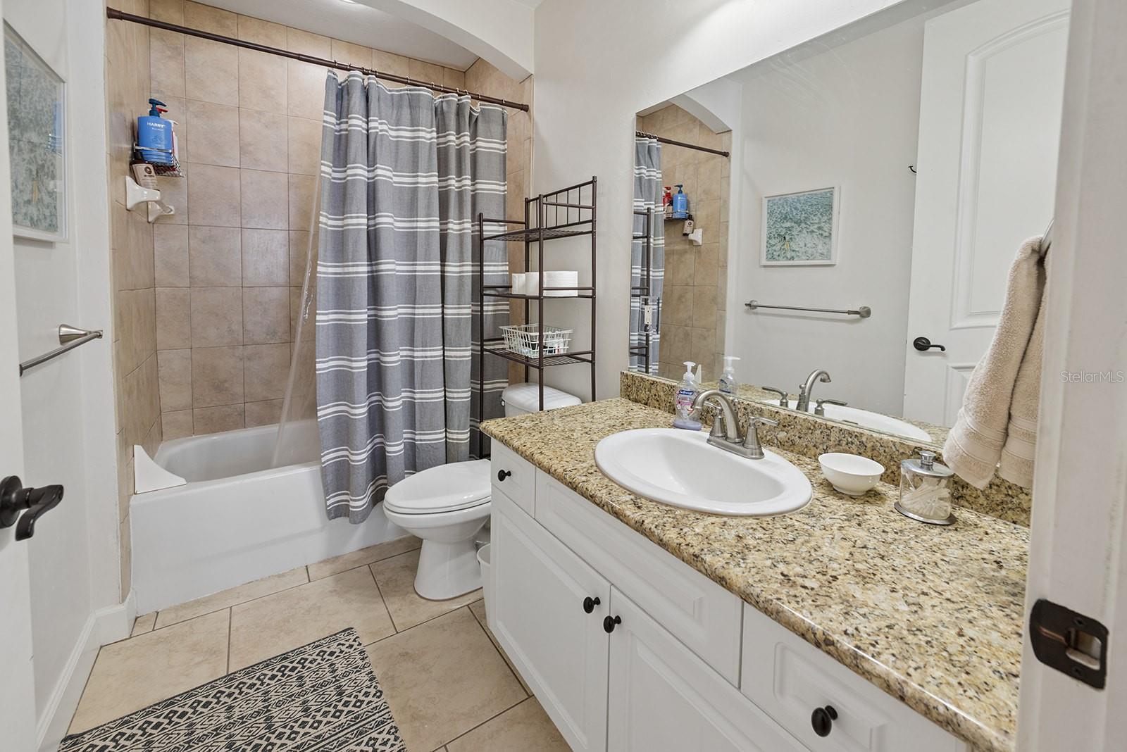 325 NW 14TH ST #205, GAINESVILLE, FL, 32603