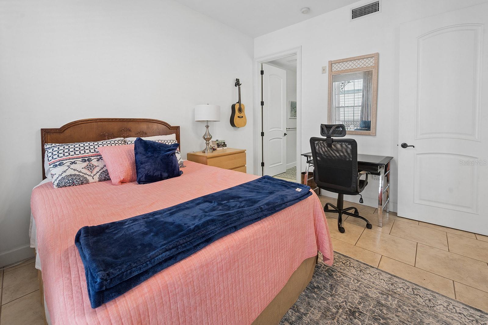 325 NW 14TH ST #205, GAINESVILLE, FL, 32603