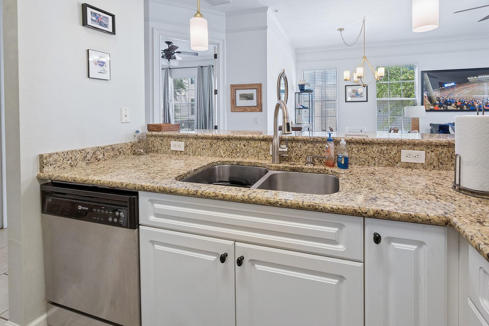 325 NW 14TH ST #205, GAINESVILLE, FL, 32603