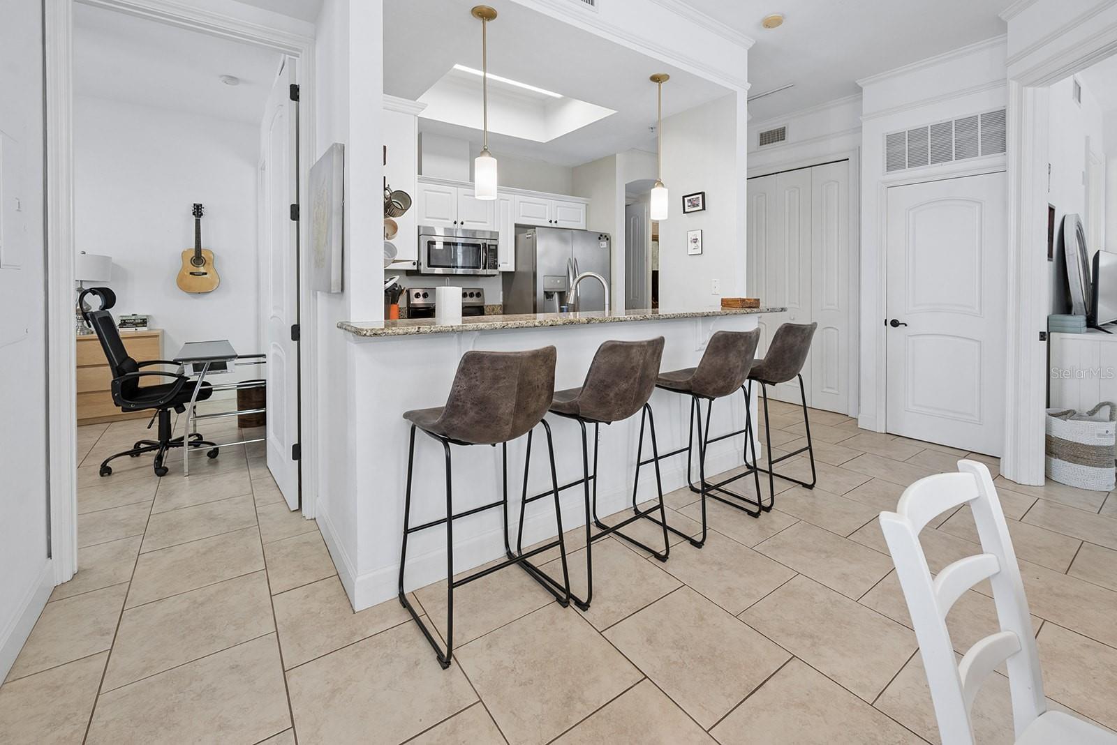 325 NW 14TH ST #205, GAINESVILLE, FL, 32603