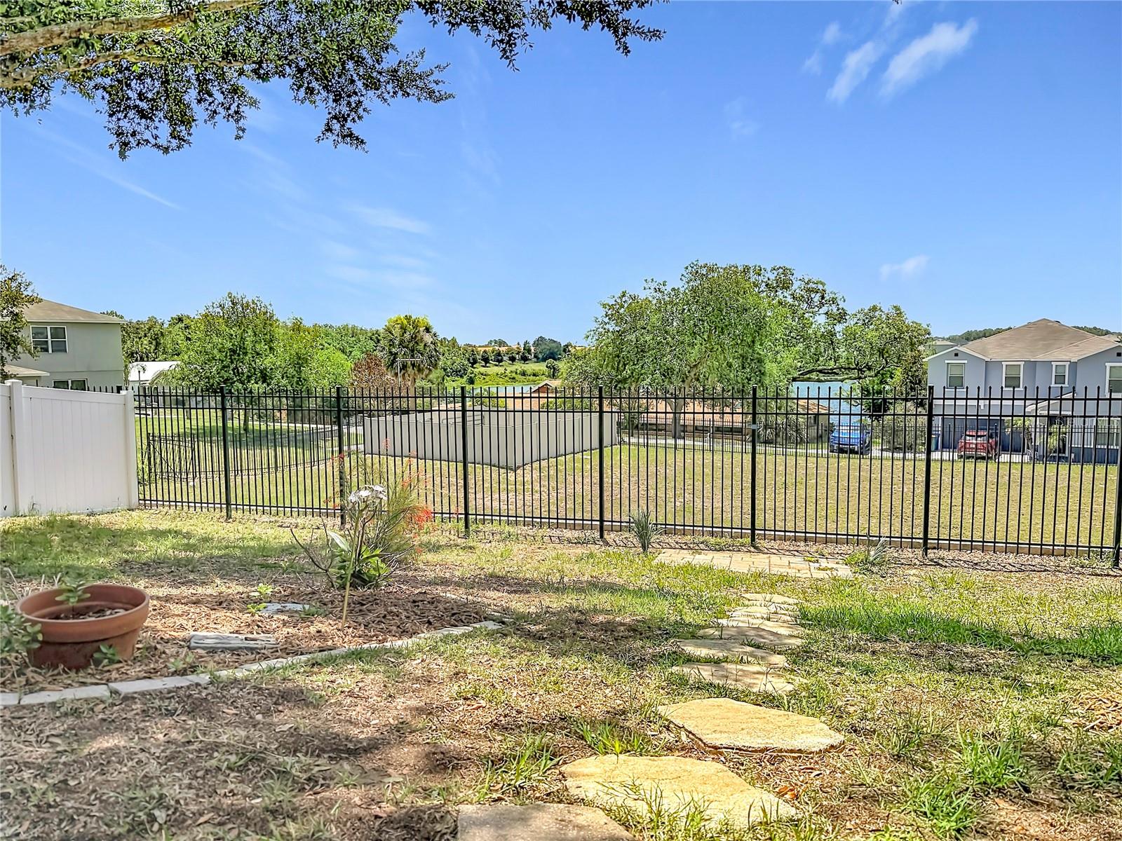 1764 DUNEDIN DR, TAVARES, FL, 32778