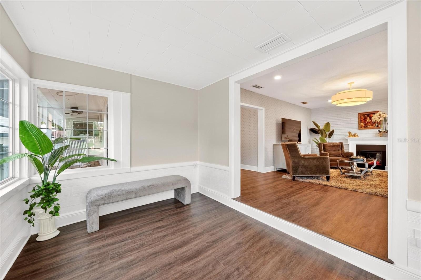 1099 GROVE AVE, MOUNT DORA, FL, 32757