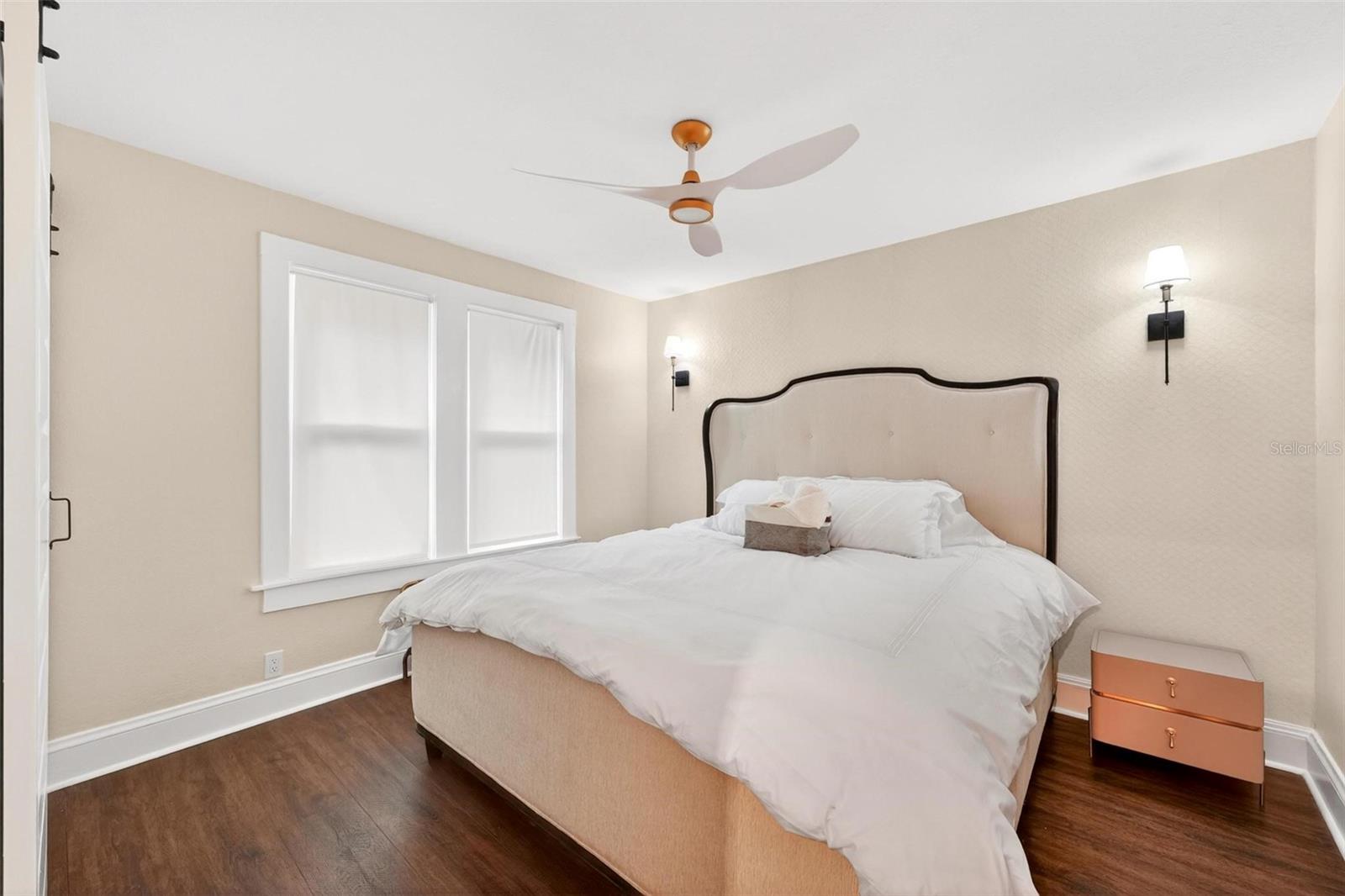 1099 GROVE AVE, MOUNT DORA, FL, 32757