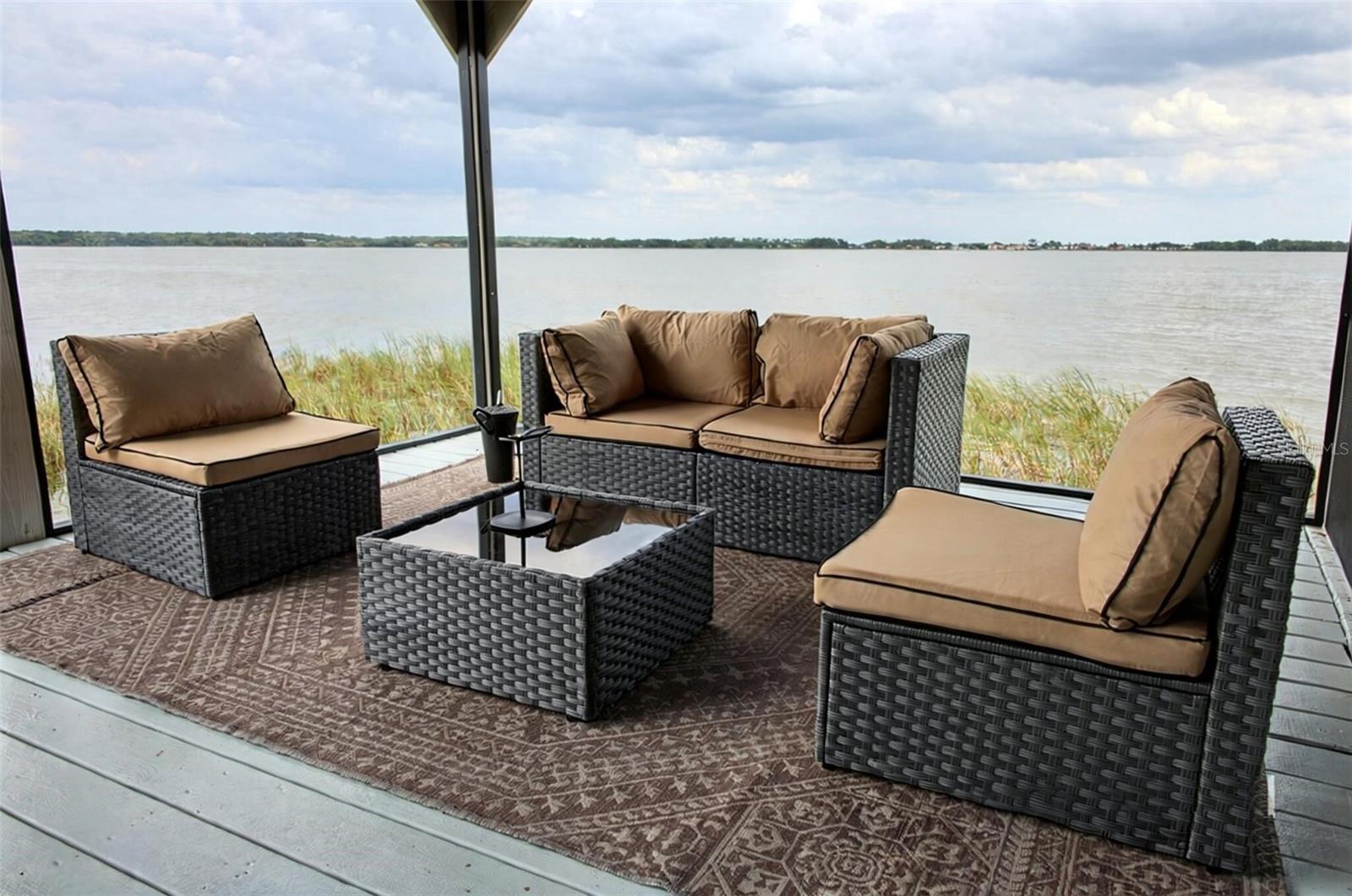 1099 GROVE AVE, MOUNT DORA, FL, 32757