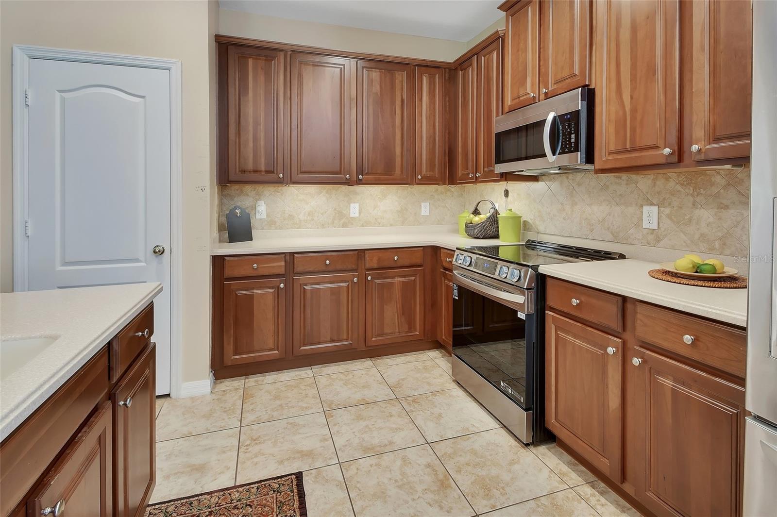 411 GARDEN ST, LAKE HELEN, FL, 32744