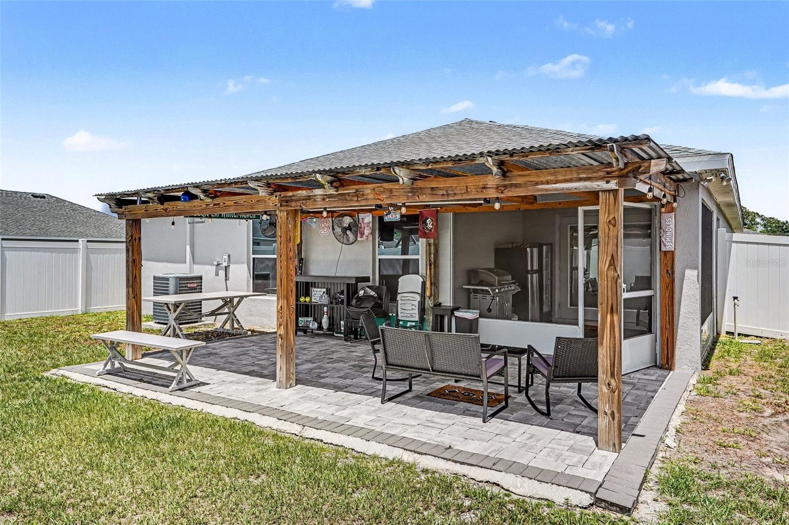 647 LORIENT DR, EAGLE LAKE, FL, 33839