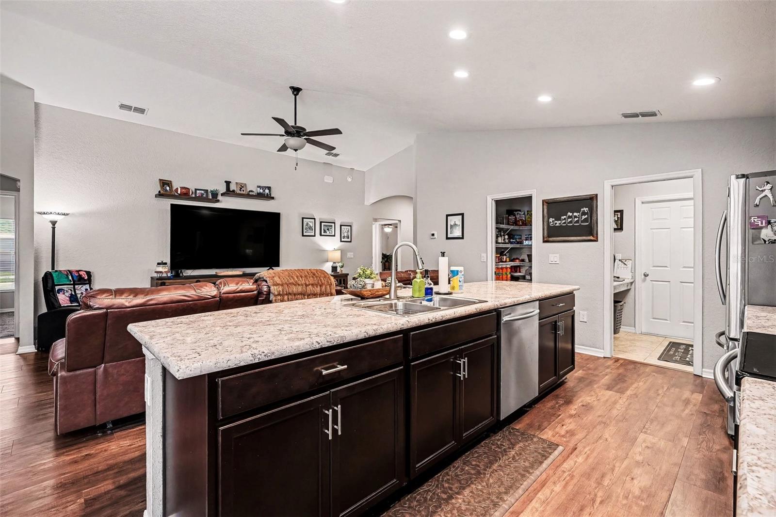 647 LORIENT DR, EAGLE LAKE, FL, 33839