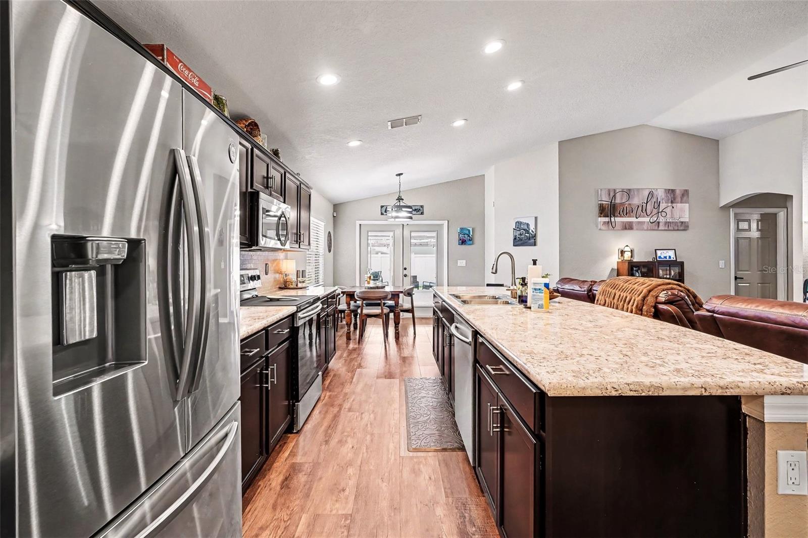 647 LORIENT DR, EAGLE LAKE, FL, 33839