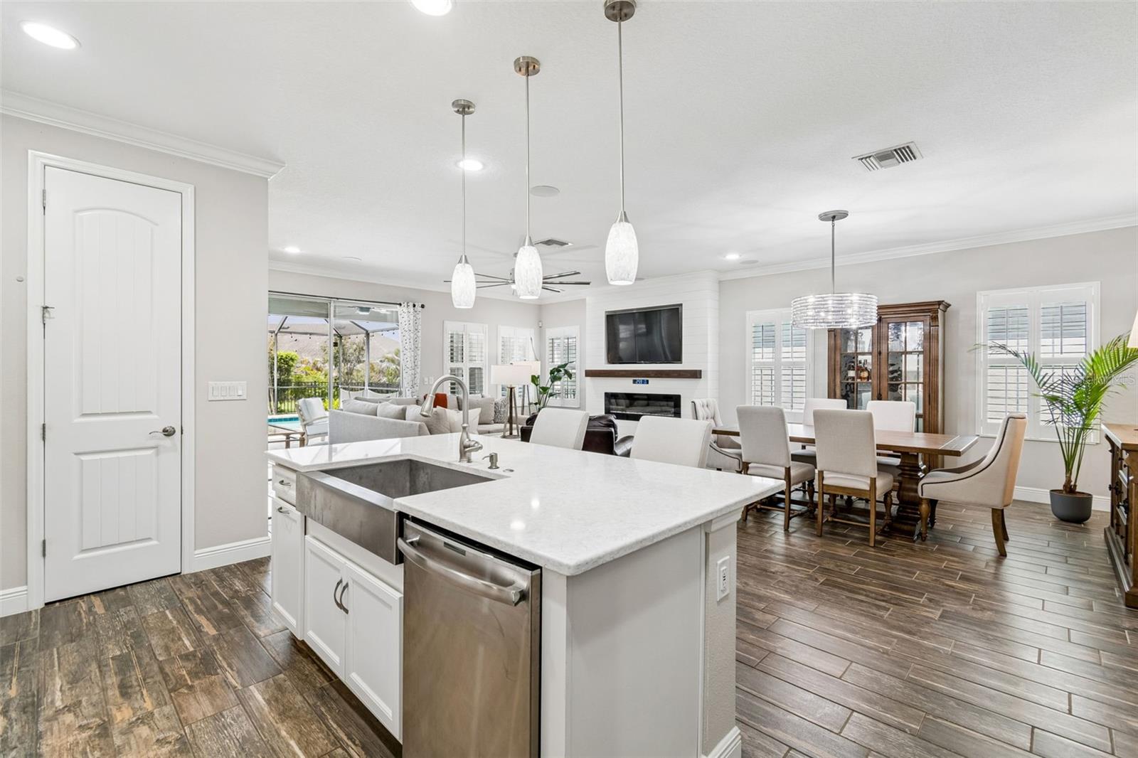 7426 SUNGOLD MEADOW CT, APOLLO BEACH, FL, 33572