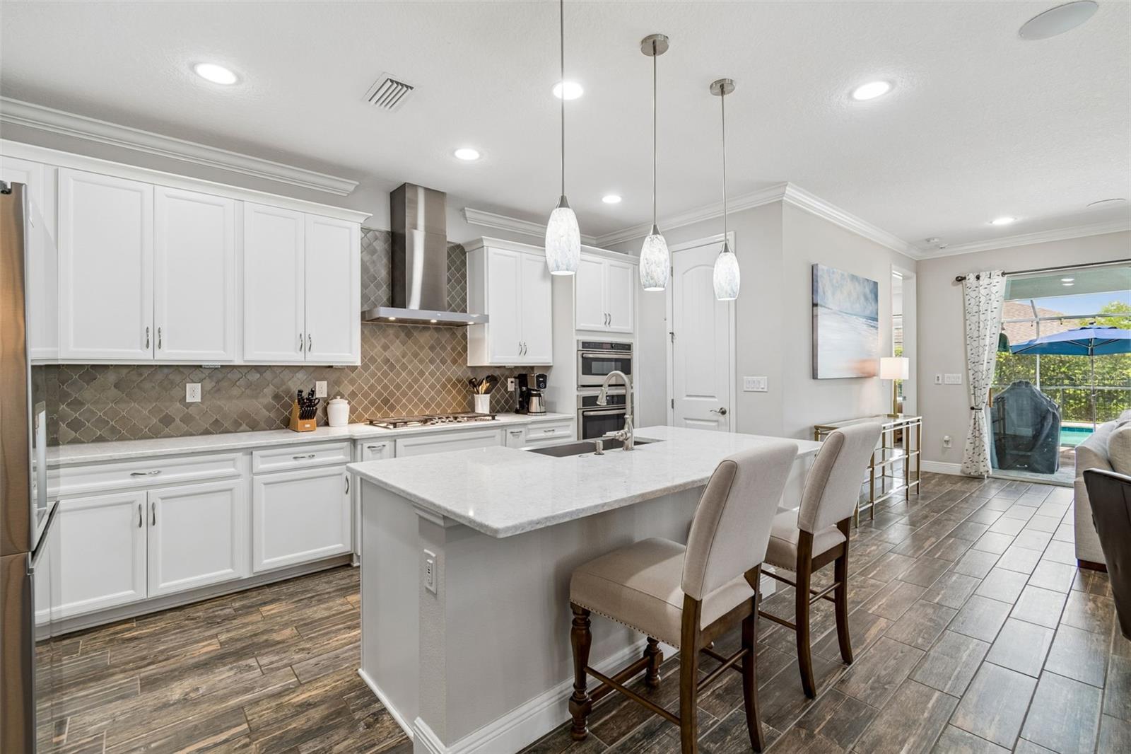 7426 SUNGOLD MEADOW CT, APOLLO BEACH, FL, 33572