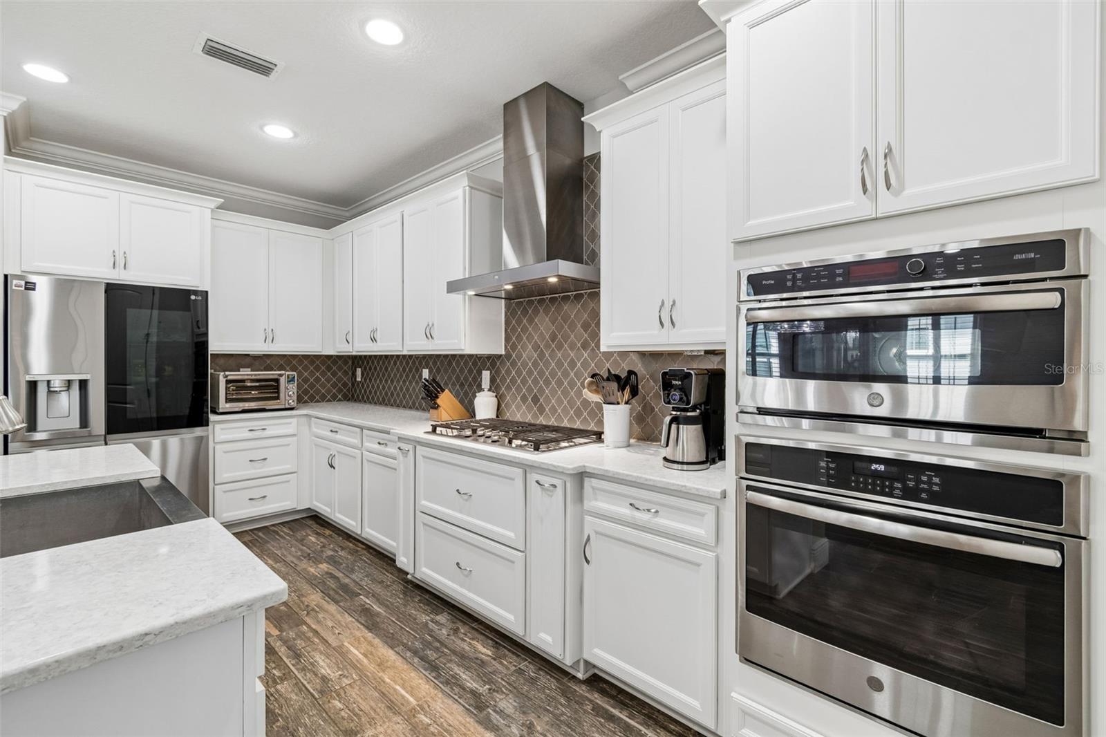 7426 SUNGOLD MEADOW CT, APOLLO BEACH, FL, 33572
