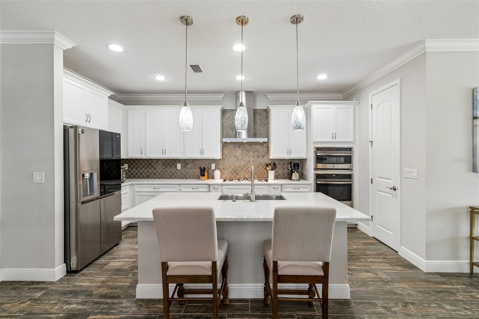 7426 SUNGOLD MEADOW CT, APOLLO BEACH, FL, 33572