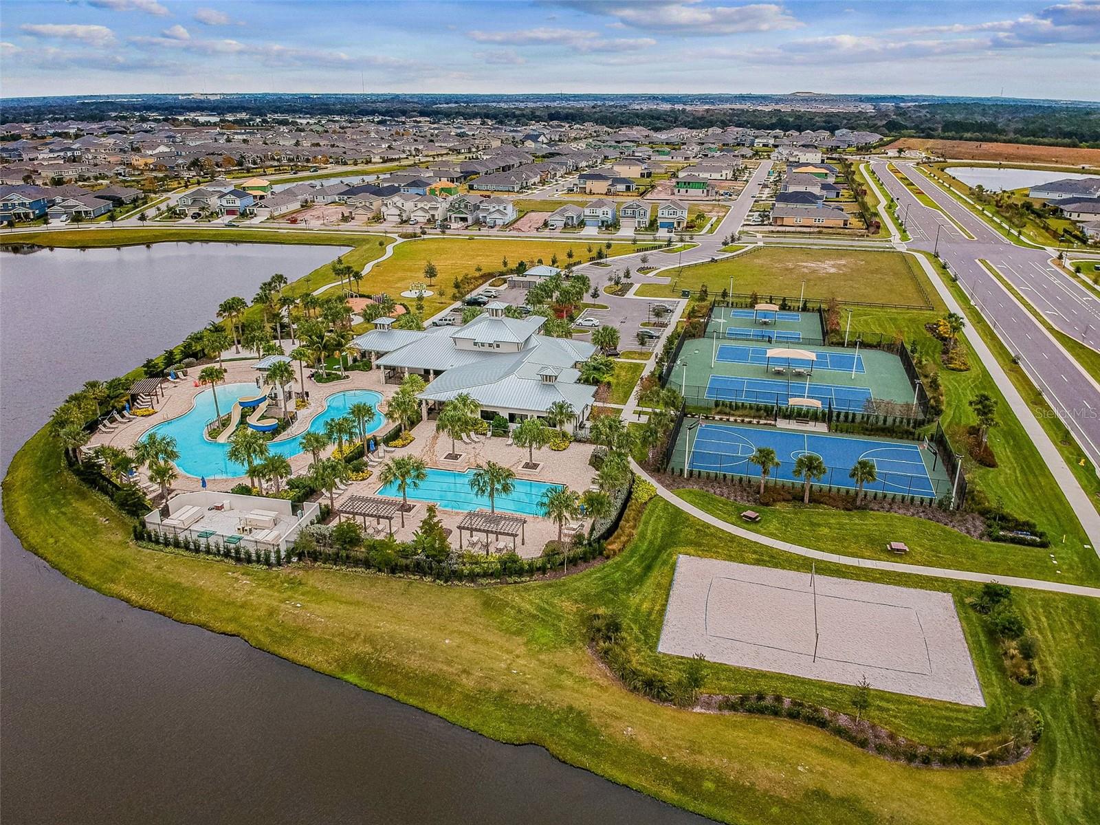 7426 SUNGOLD MEADOW CT, APOLLO BEACH, FL, 33572