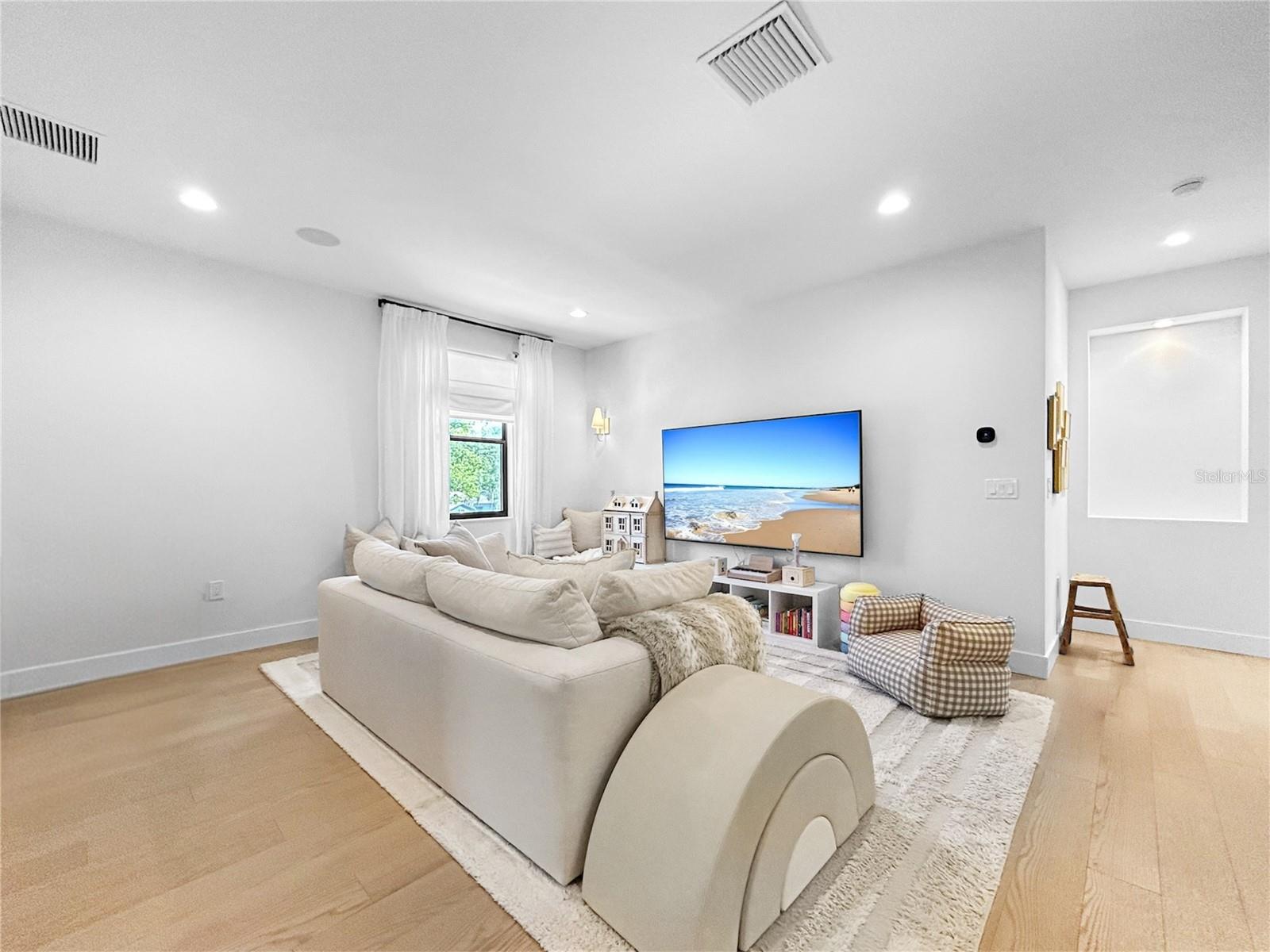 12207 MARJORY AVE, TAMPA, FL, 33612